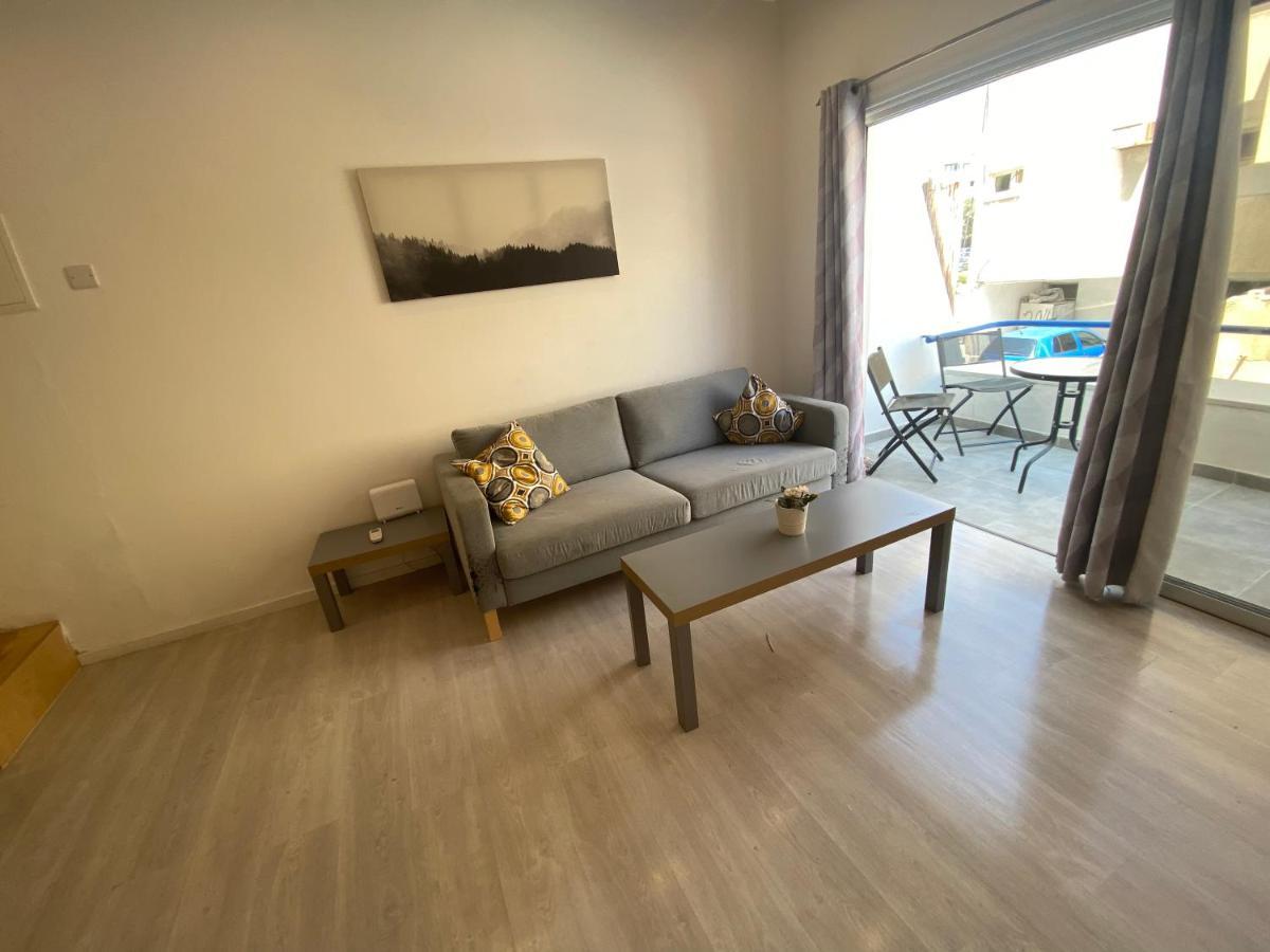 1-Bedroom Duplex 100M By The Sea Limassol Zewnętrze zdjęcie