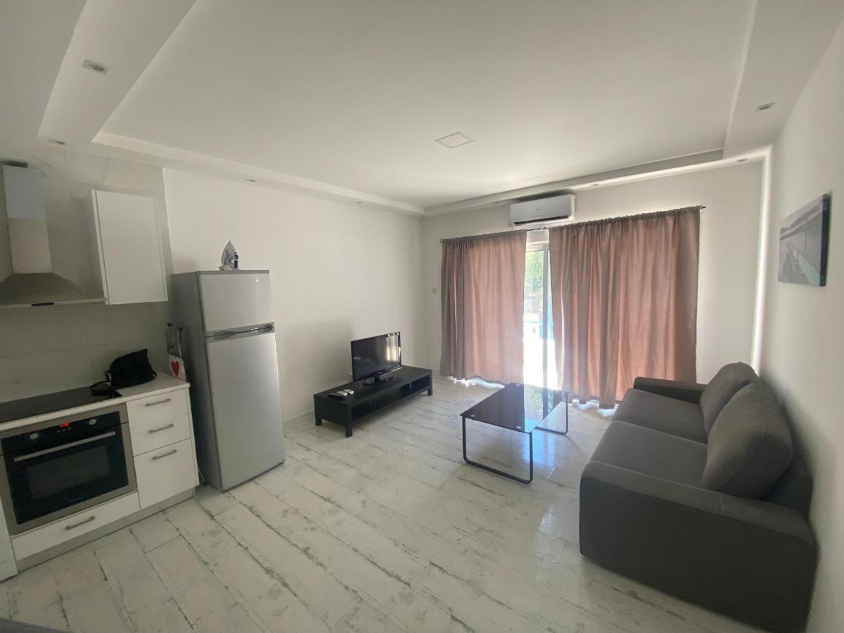 1-Bedroom Duplex 100M By The Sea Limassol Zewnętrze zdjęcie