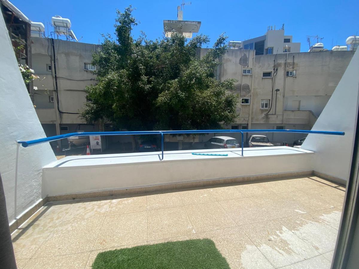 1-Bedroom Duplex 100M By The Sea Limassol Zewnętrze zdjęcie