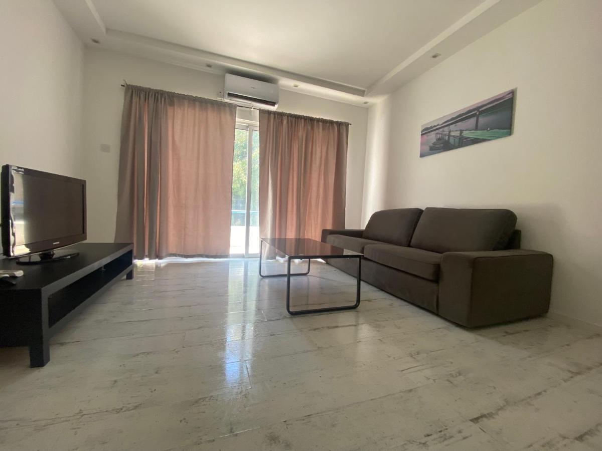 1-Bedroom Duplex 100M By The Sea Limassol Zewnętrze zdjęcie